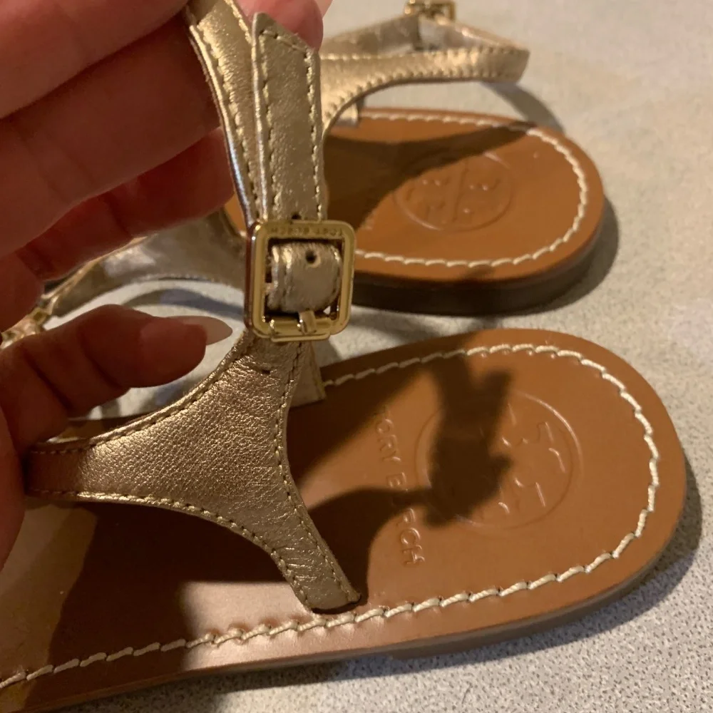 Tory Burch Gold  Embellished Thong Sandals sz 8.5 M